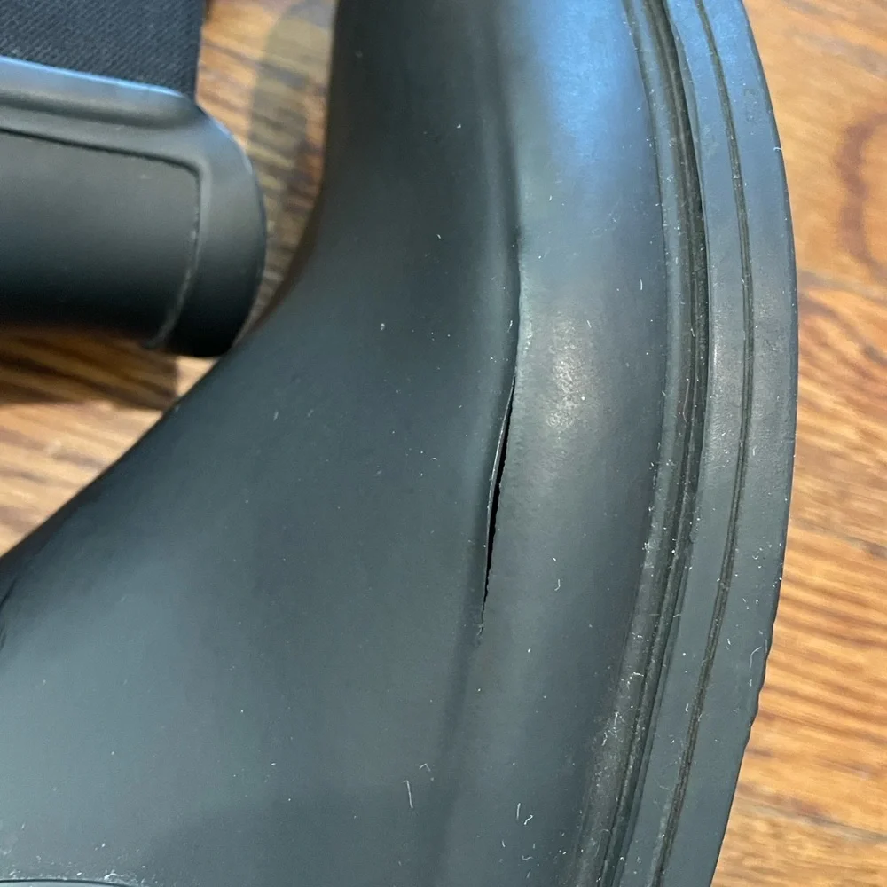 Hunter Men's Black Original Refined Chelsea Rain Boots Size US 8- Read Desc